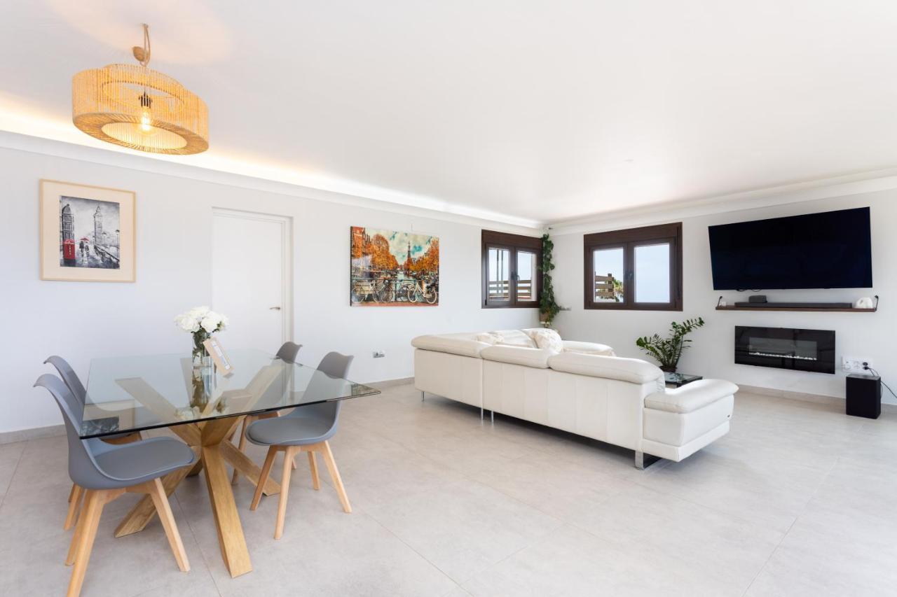 Home2Book Villa Alessandro, Design & Comfort Саузал Екстериор снимка